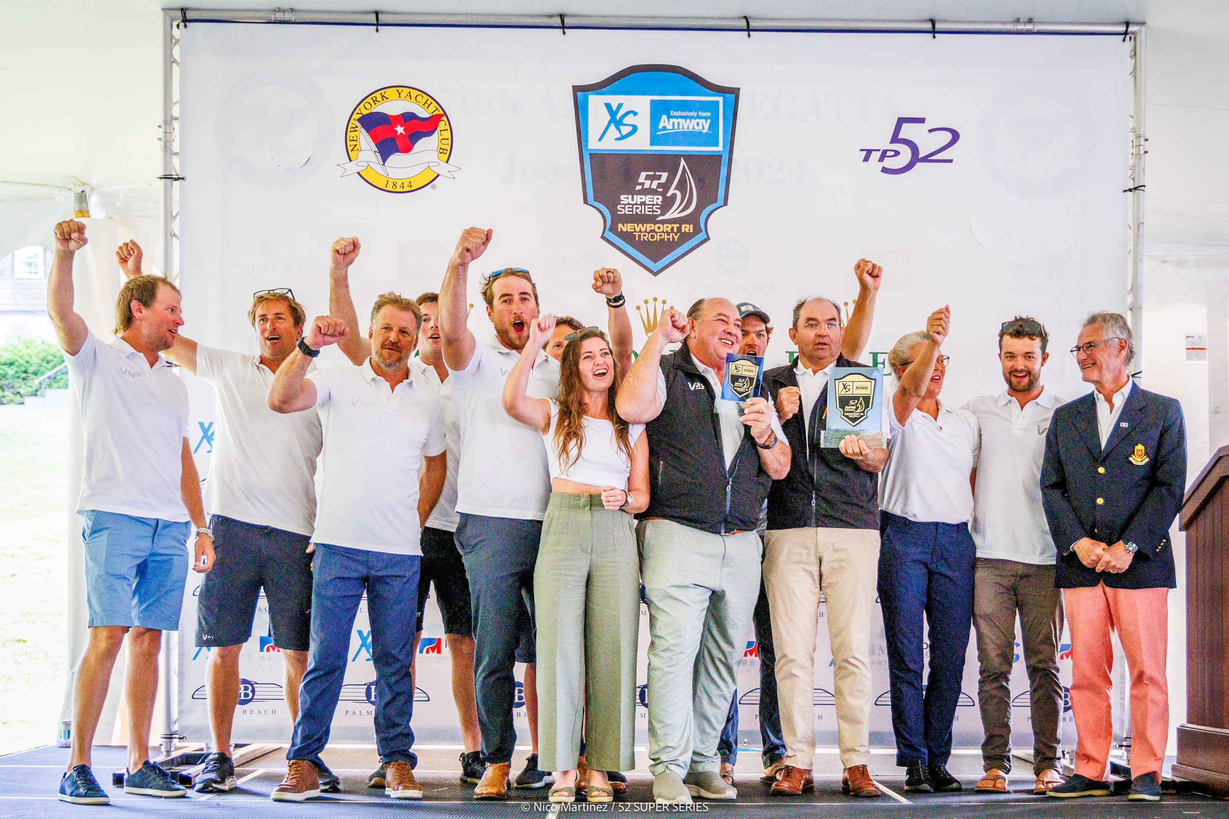 Vayu hizo historia al ganar el primer título de las 52 SUPER SERIES en Newport
