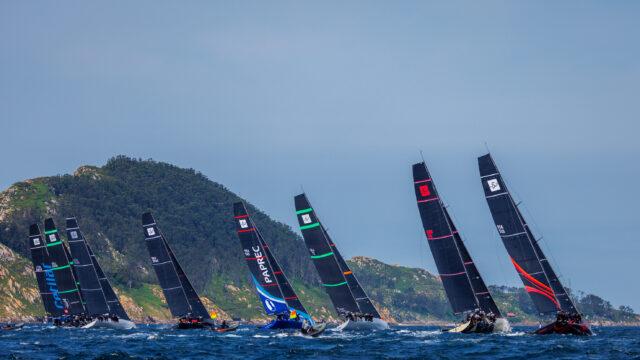 52 Super Series