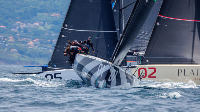 52 Super Series