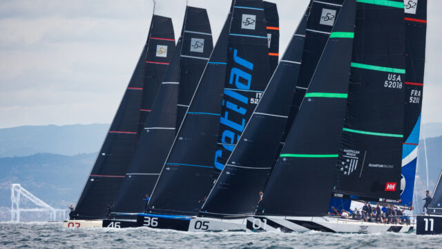 52 Super Series