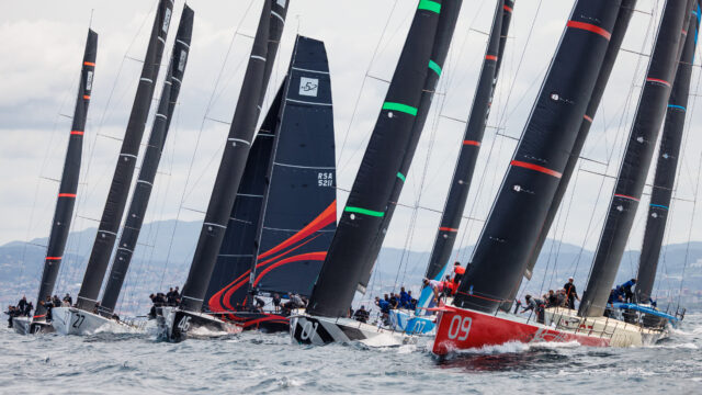 52 Super Series