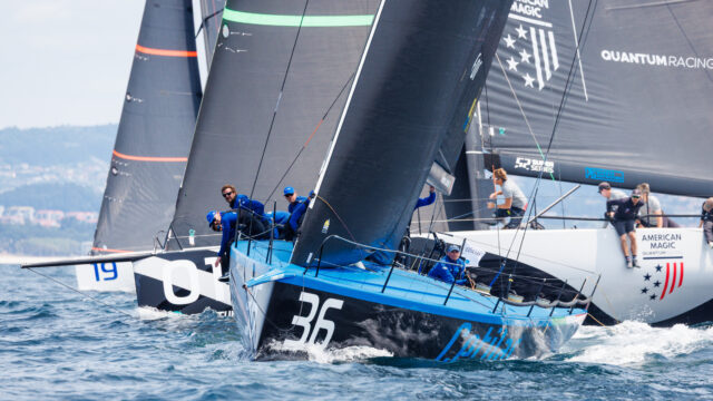 52 Super Series