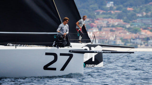 52 Super Series
