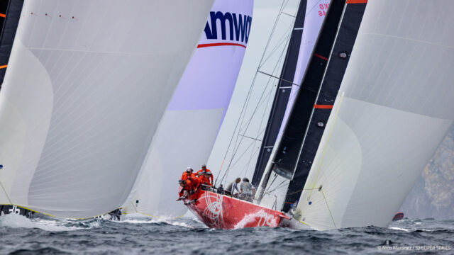 52 Super Series