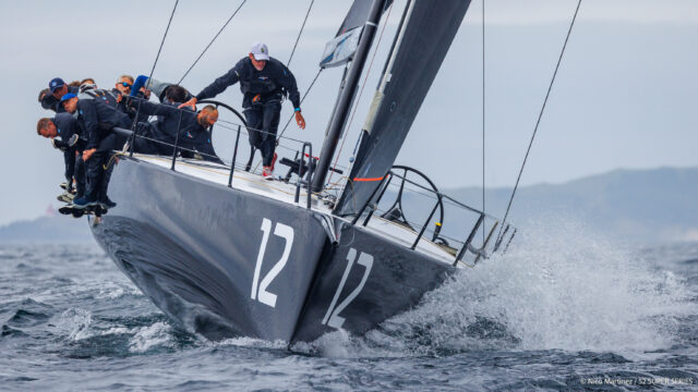 52 Super Series