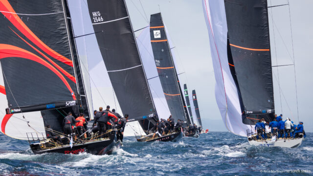 52 Super Series