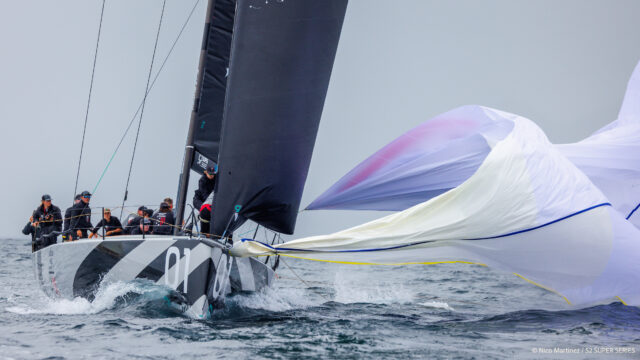 52 Super Series