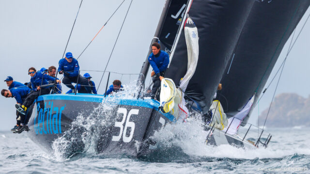 52 Super Series