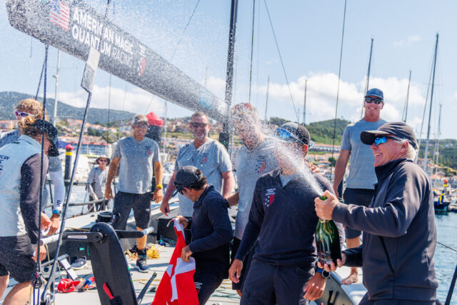 52 Super Series