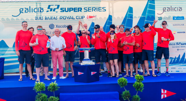 52 Super Series