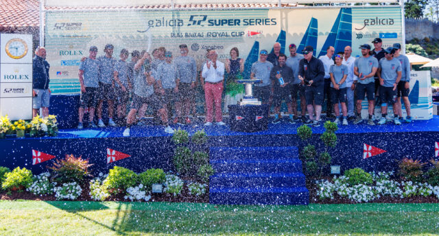 52 Super Series