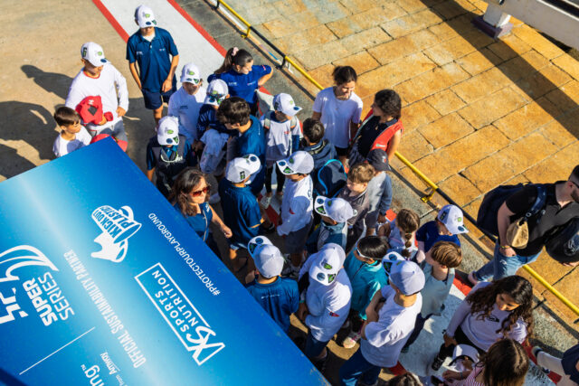 52 Super Series