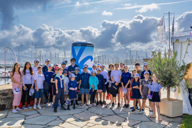 52 Super Series