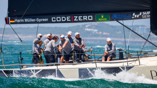 52 Super Series
