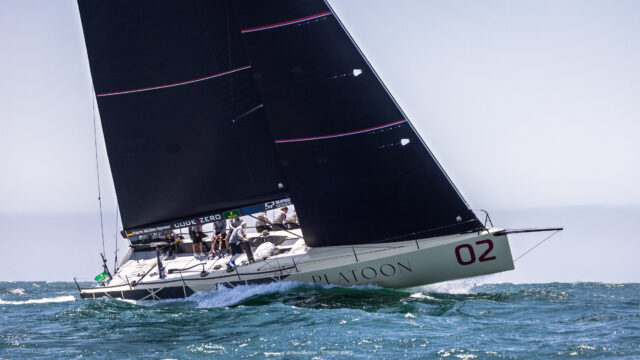 52 Super Series