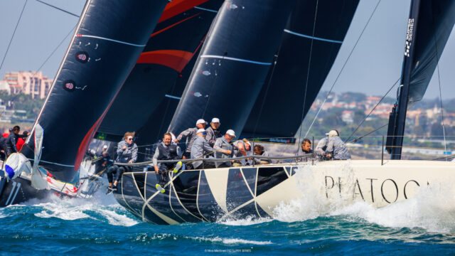 52 Super Series