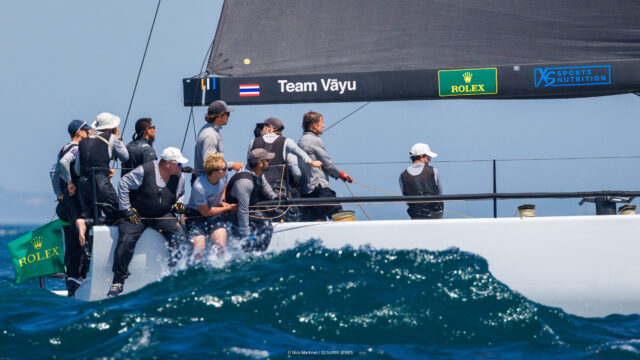 52 Super Series