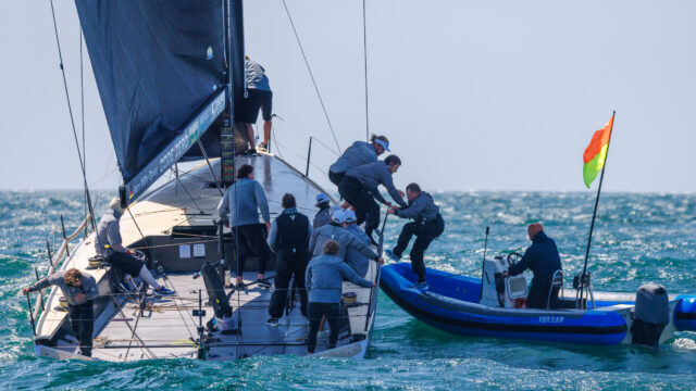 52 Super Series