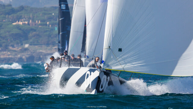 52 Super Series