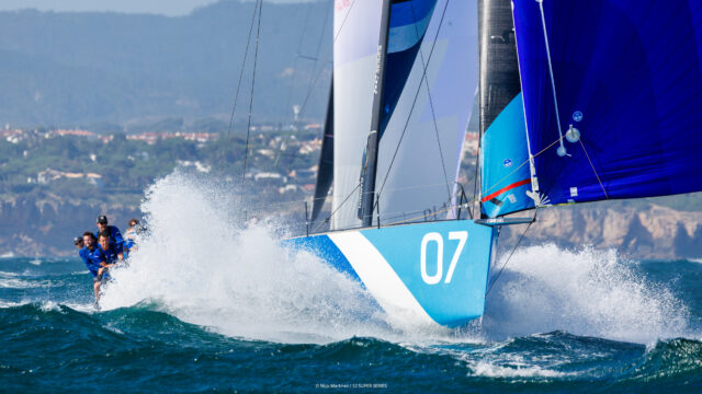 52 Super Series