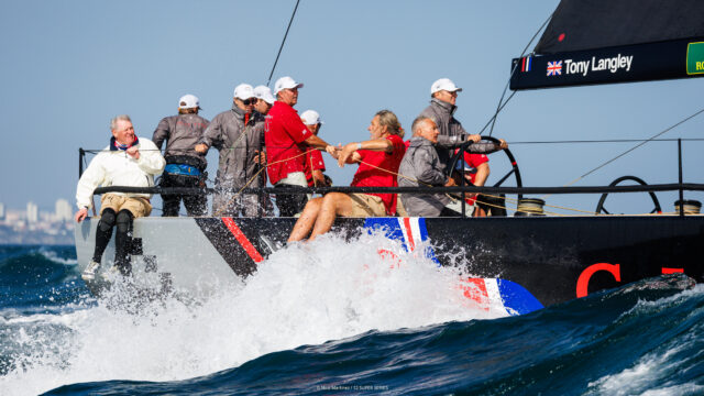 52 Super Series