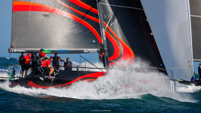52 Super Series