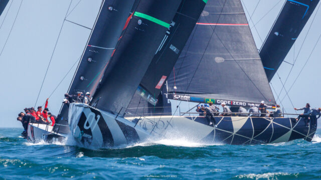 52 Super Series