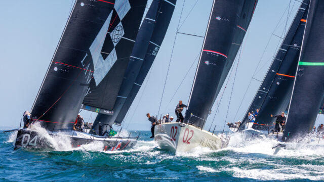 52 Super Series