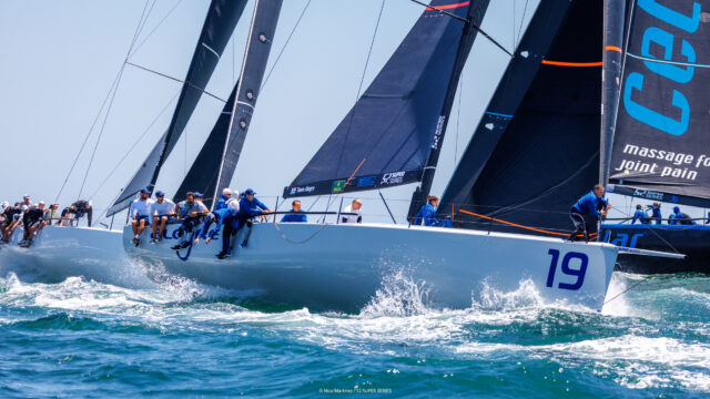 52 Super Series