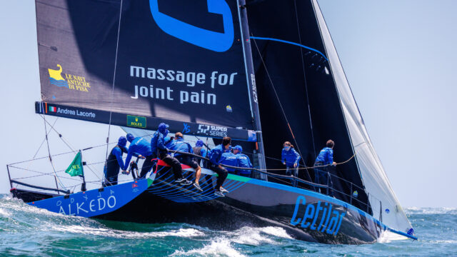 52 Super Series