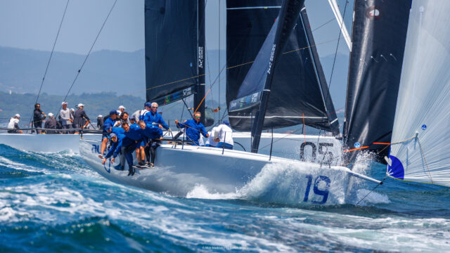 52 Super Series