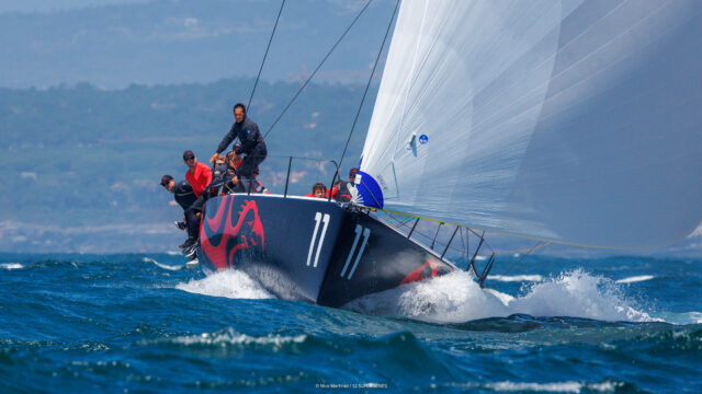 52 Super Series