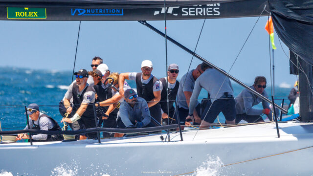 52 Super Series