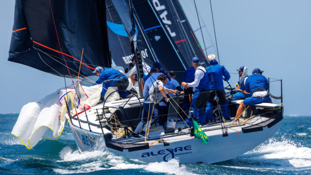 52 Super Series