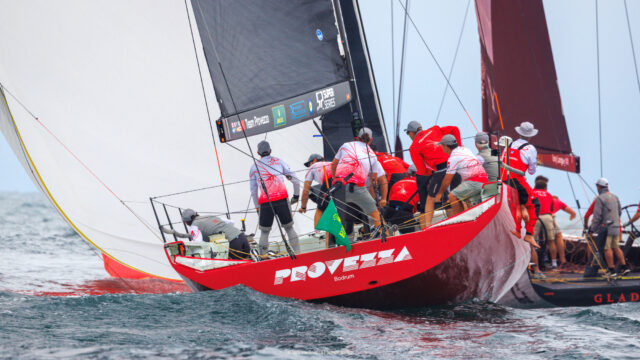 52 Super Series