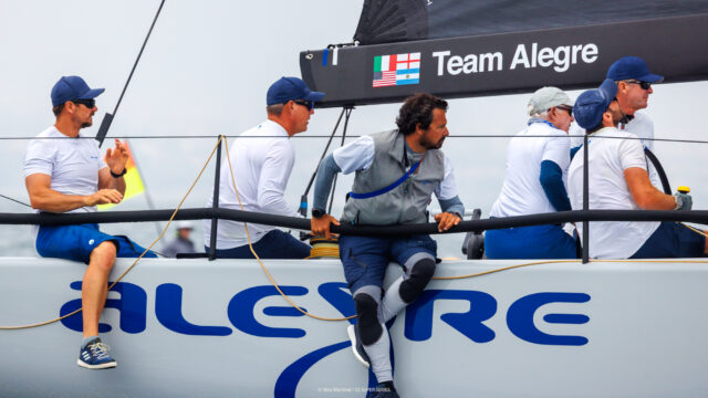 52 Super Series