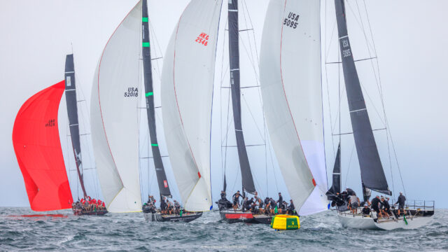 52 Super Series