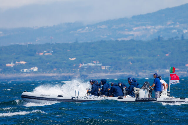 52 Super Series