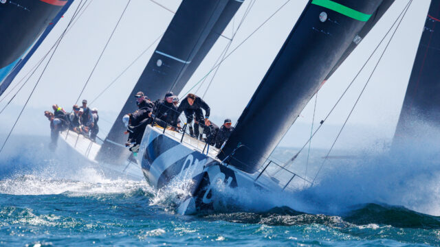 52 Super Series