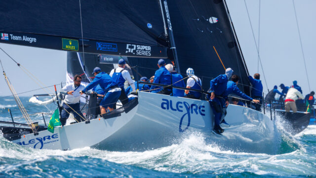 52 Super Series