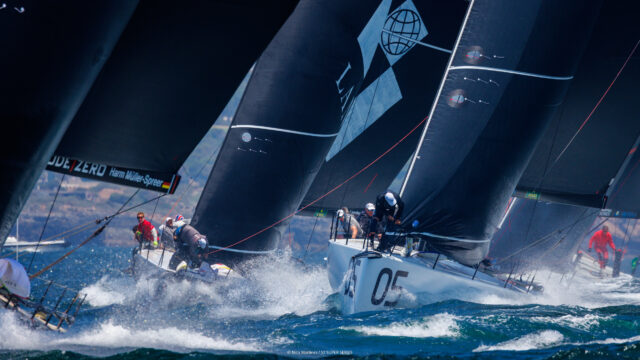 52 Super Series