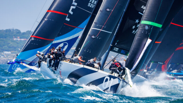 52 Super Series