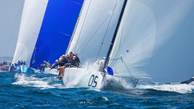 52 Super Series