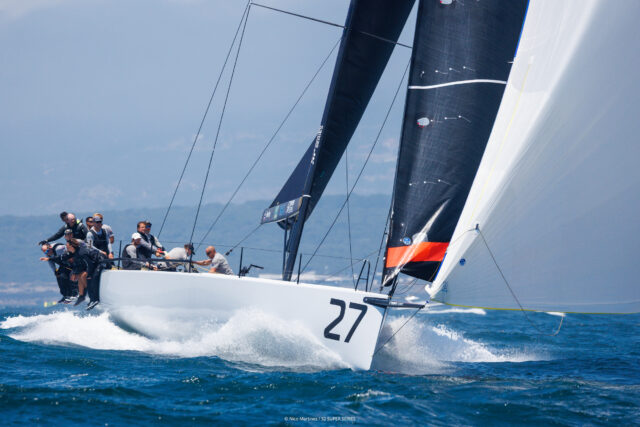 52 Super Series