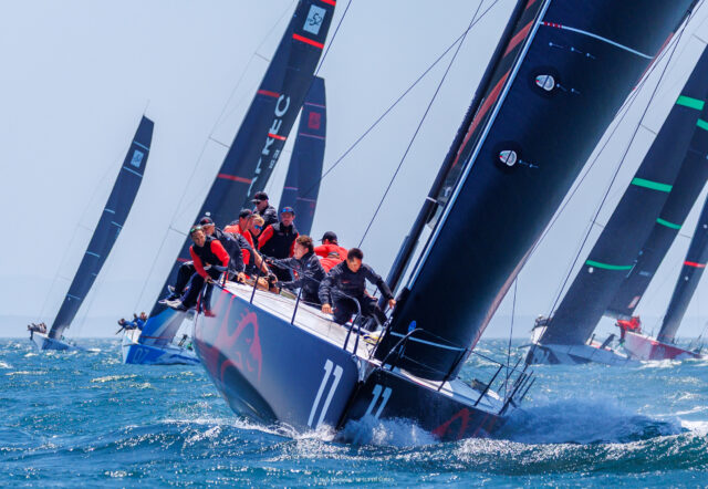 52 Super Series