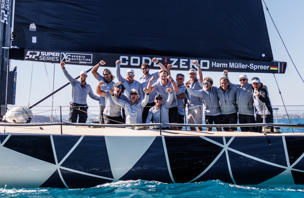 Platoon Aviation lift 2026 52 SUPER SERIES season title in Valencia. 